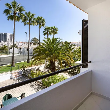 Casa de hóspedes The Concierge - Casa Iê 3*