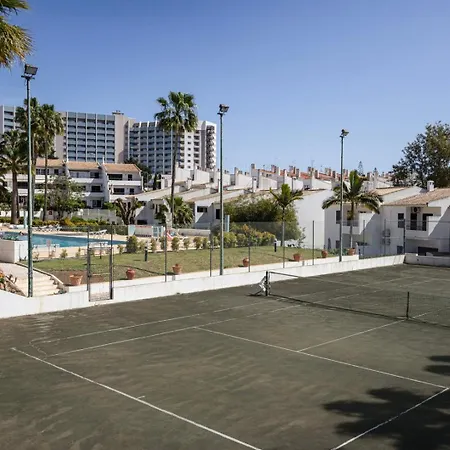 The Concierge - Casa Ie אלבופיירה